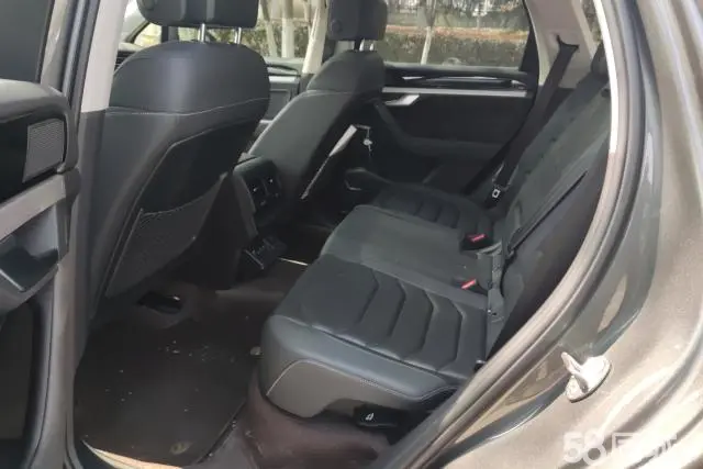 Volkswagen Touareg 2020 car image #11