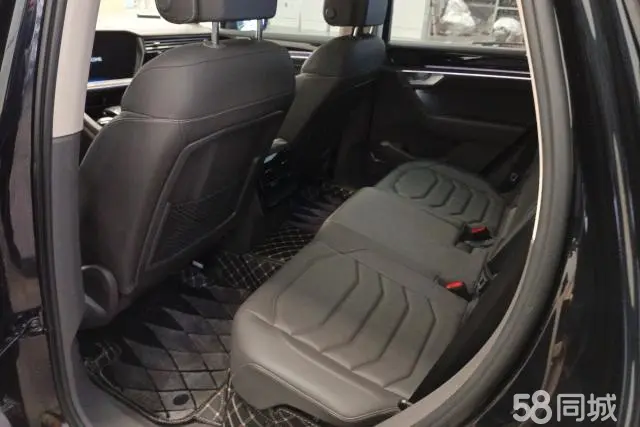 Volkswagen Touareg 2023 car image #11