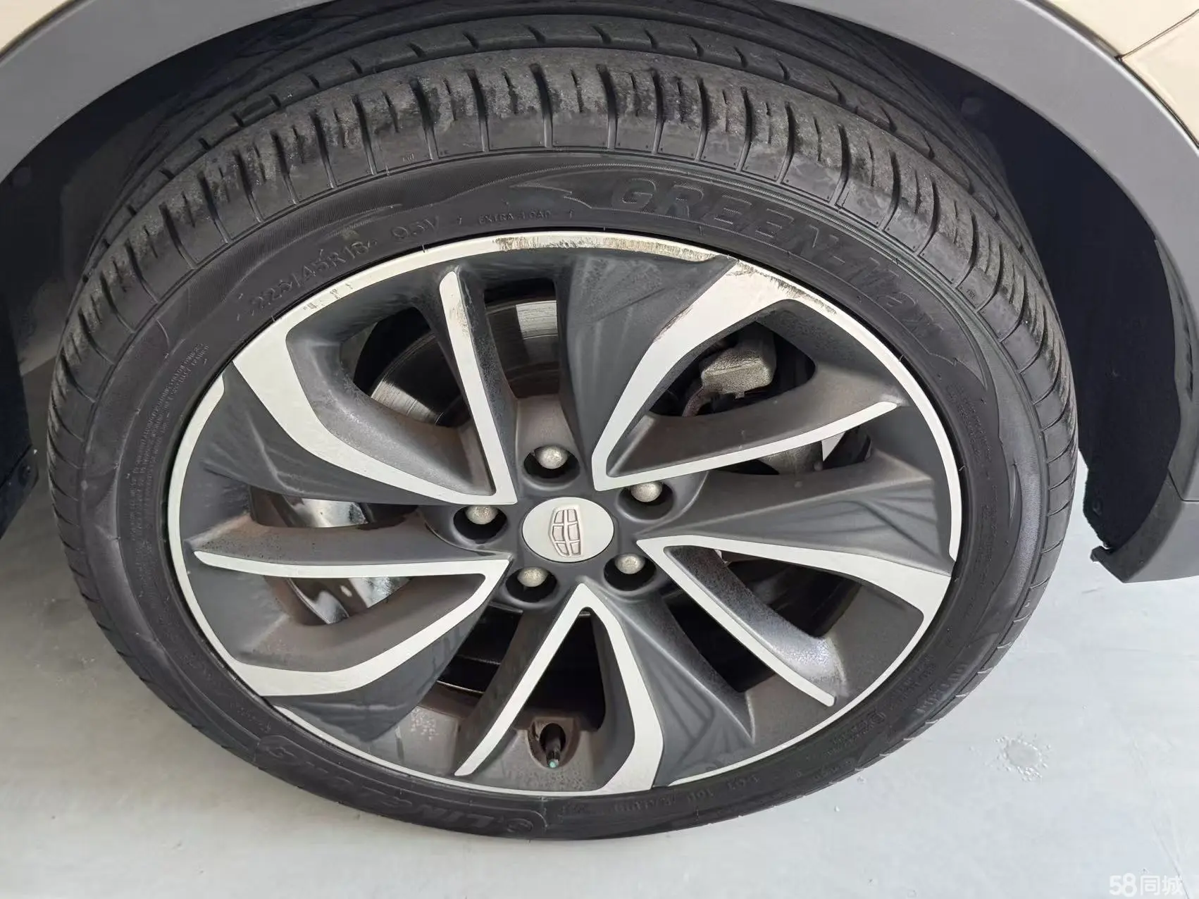 GEELY Emgrand GSe 2018 car image #11