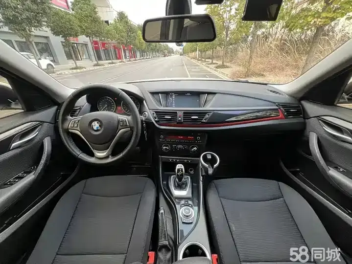 BMW X1 2015 car image #11