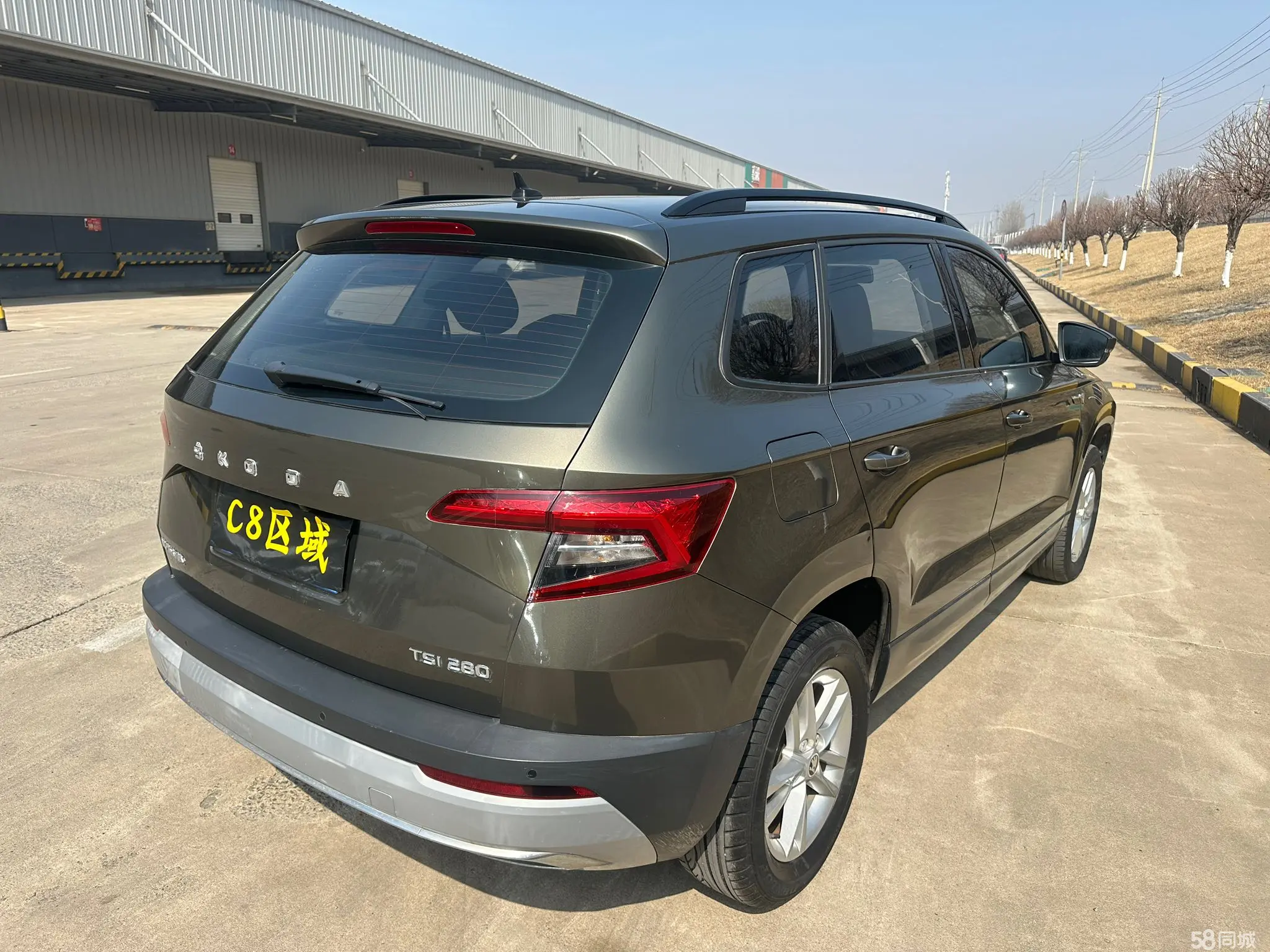 Skoda Karoq 2019 car image #11
