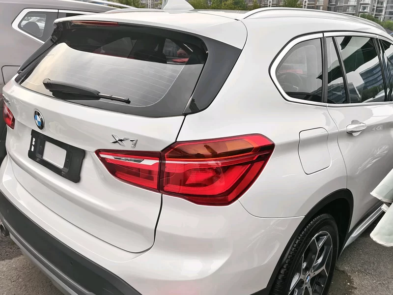 BMW X1 M35Li 2017 car image #11