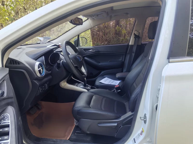 BYD Yuan New Energy 2018 car image #11