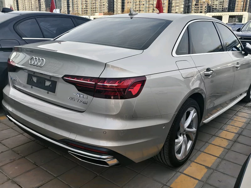 Audi A4L 2020 immagine di auto #11