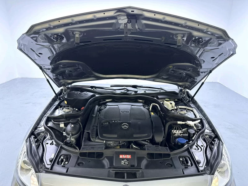 Mercedes-Benz CLS Class 2012 car image #11