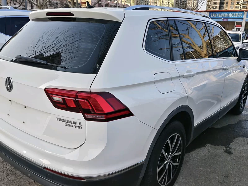 Volkswagen Tiguan L 2018 #11 Volkswagen Tiguan L 2018 car image #11