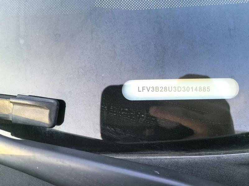 Audi Q3 2013 car image #11