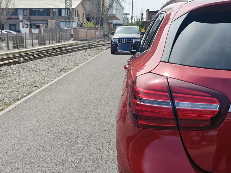 Mercedes-Benz GLA Class 2017 car image #11