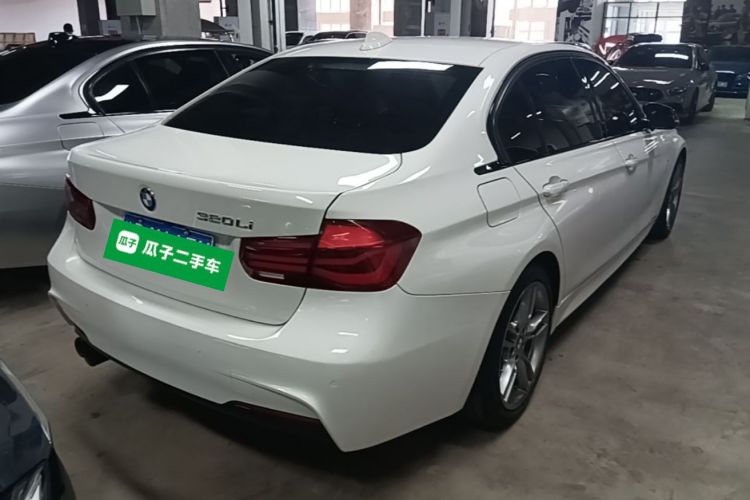 BMW 3 Series 2019 car image #7