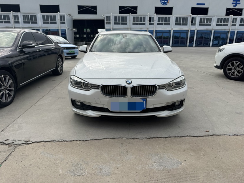 BMW 3 Series 2018 #2 BMW 3 Series 2018 car image #2