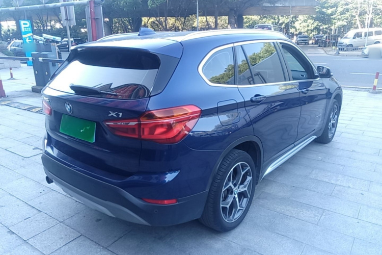 BMW X1 2018 #7 BMW X1 2018 immagine di auto #7