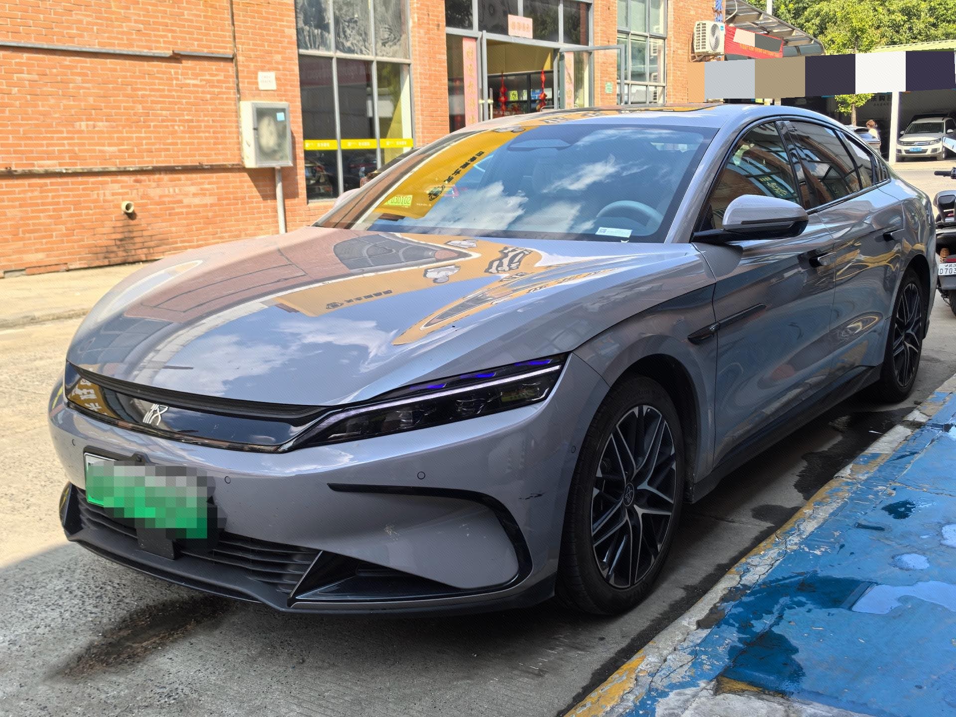 BYD Han 2025 car image 