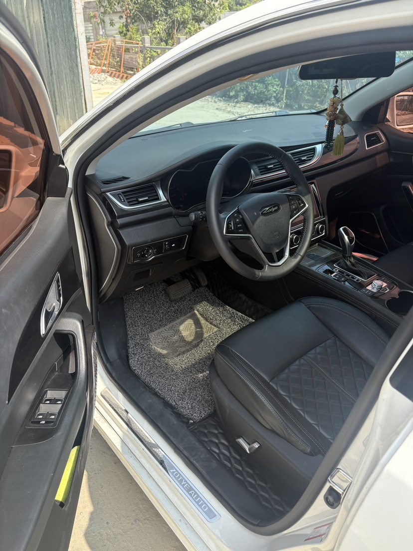 Zotye 2018 car image #3