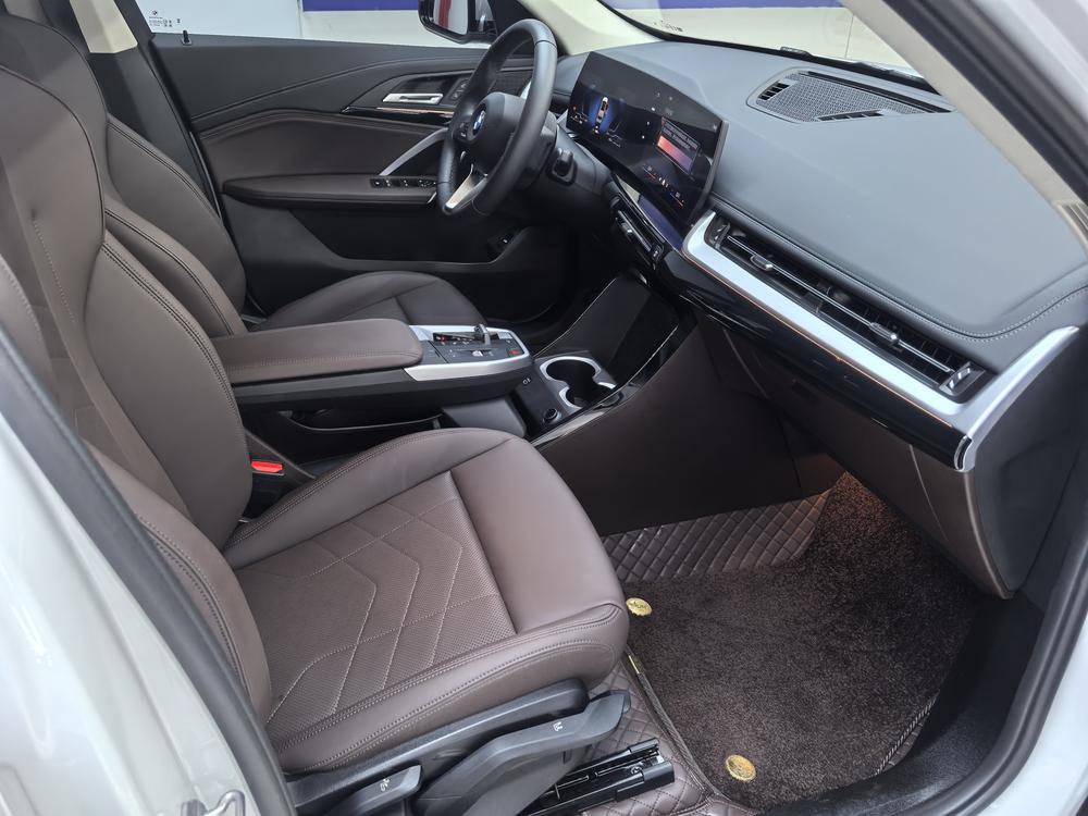 BMW X1 2024 car image #21
