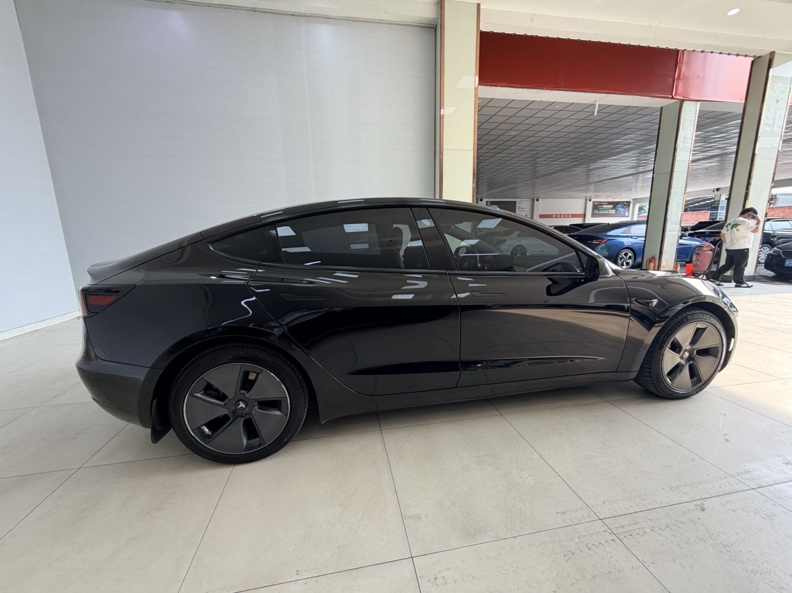 Tesla Model 3 2023 #4 Tesla Model 3 2023 car image #4