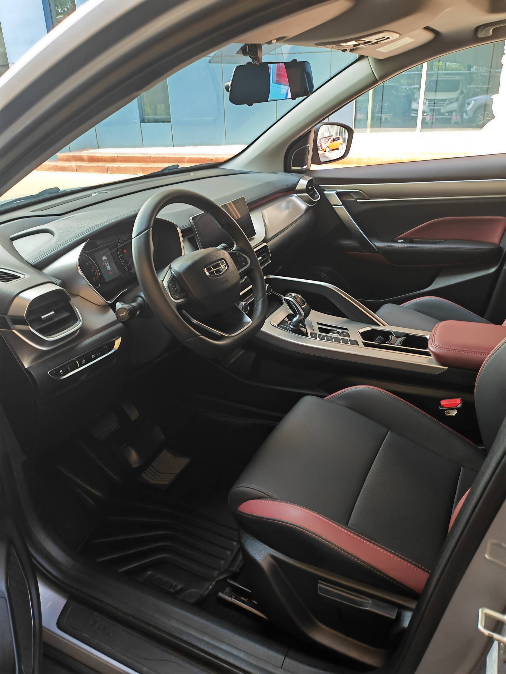 GEELY Coolray 2021 #10 GEELY Coolray 2021 car image #10