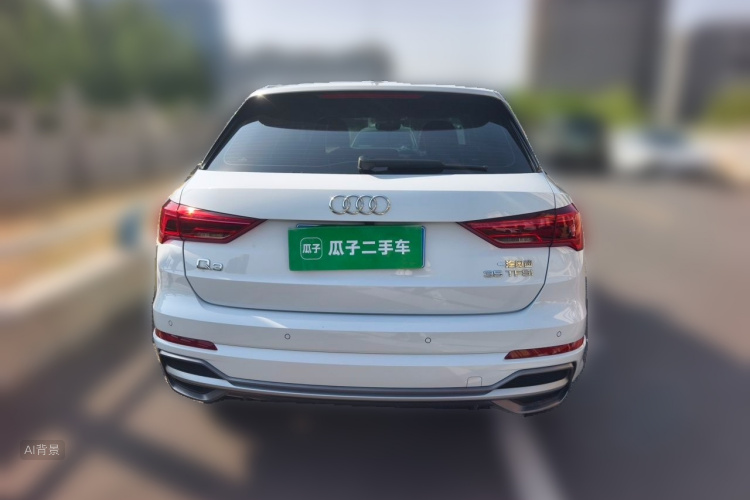 Audi Q3 2021 car image #6