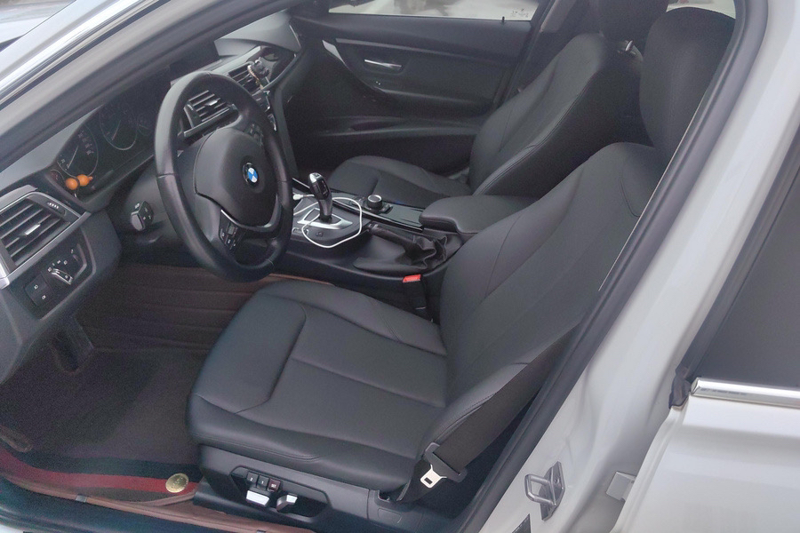 BMW 3 Series 2017 car image #3