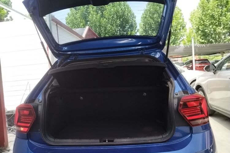 Volkswagen Polo 2020 car image #19