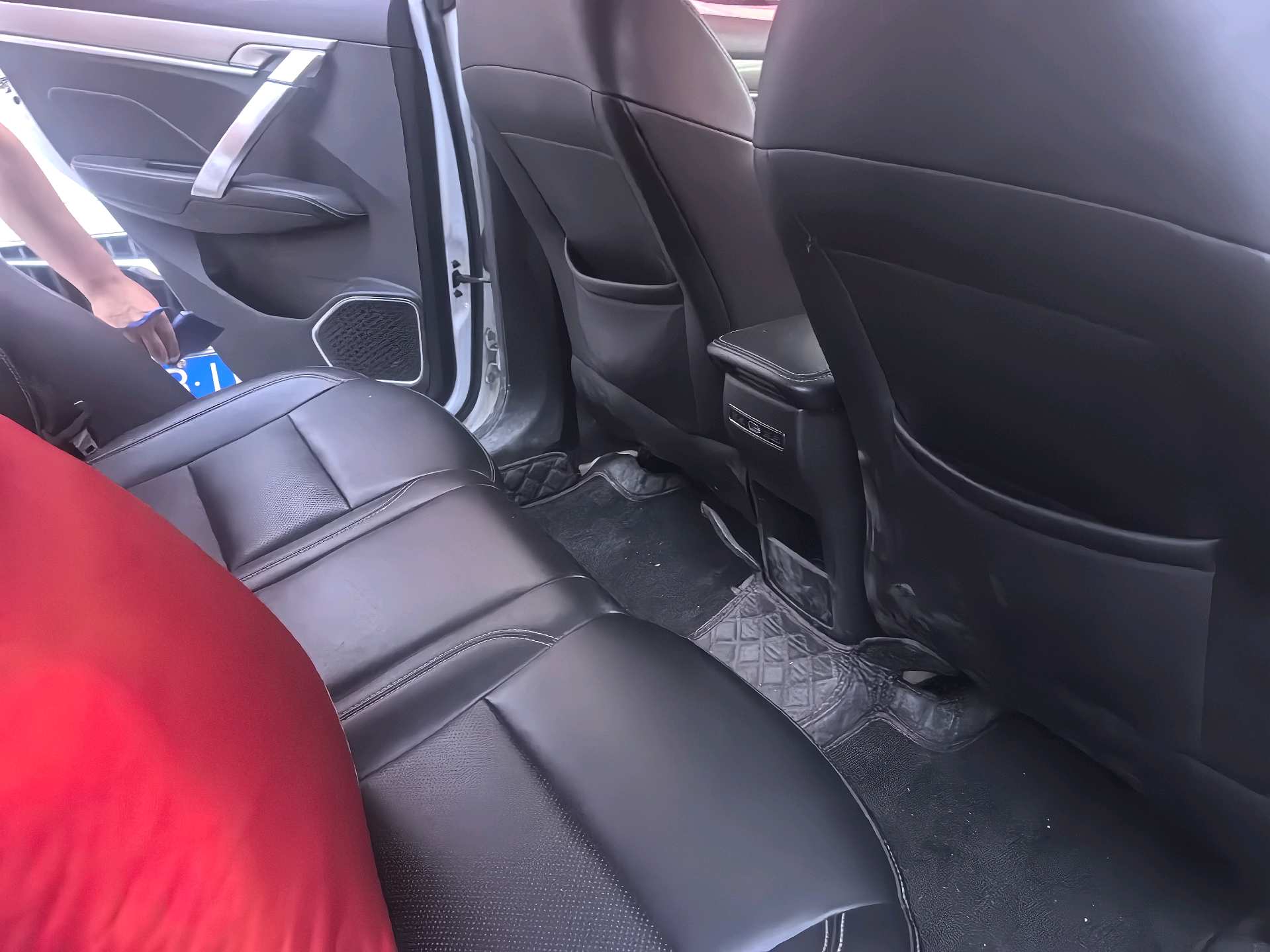 GEELY Coolray 2019 car image #4