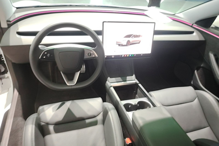 Tesla Model 3 2025 #10 Tesla Model 3 2025 car image #10