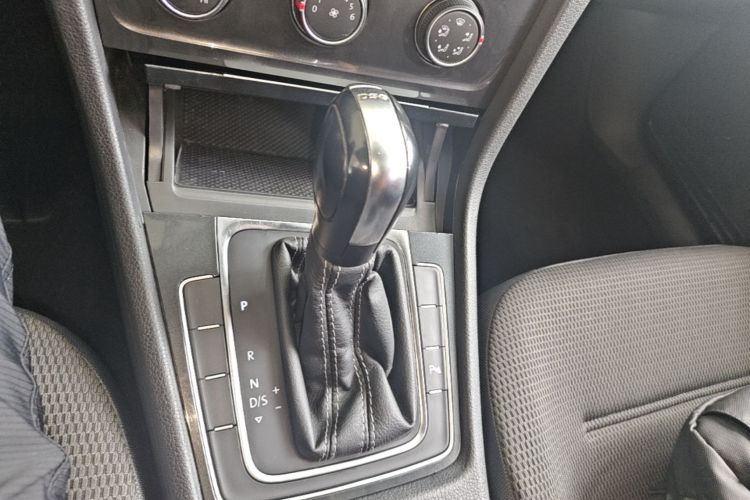 Volkswagen Golf 2017 #14 Volkswagen Golf 2017 car image #14