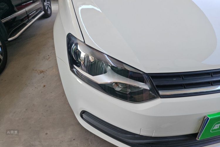 Volkswagen Polo 2019 car image #8