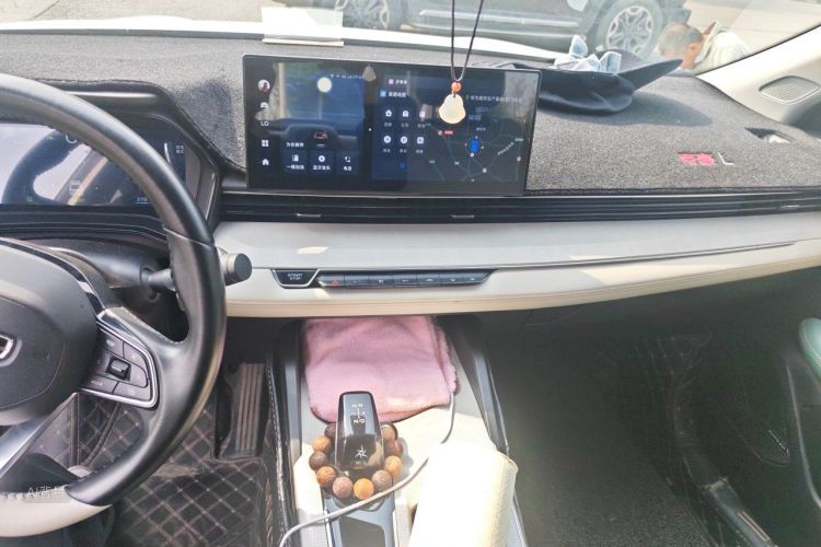 GEELY Emgrand L HiP 2022 car image #15