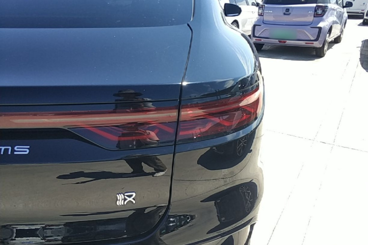 BYD Han 2023 car image #8