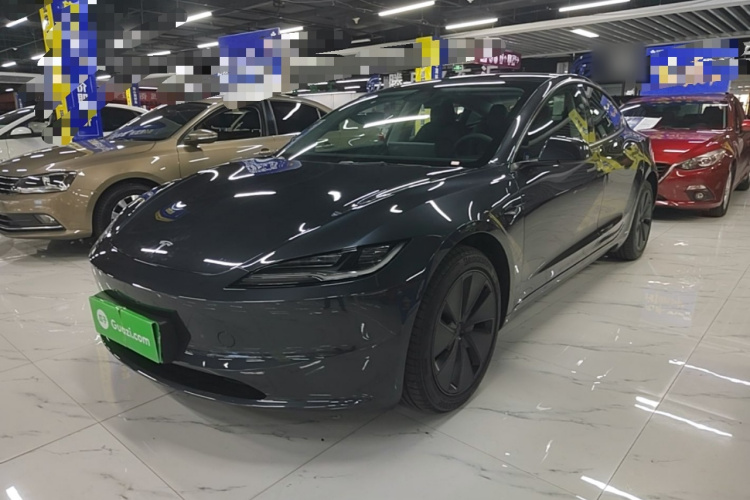 Tesla Model 3 2025 #2 Tesla Model 3 2025 car image #2