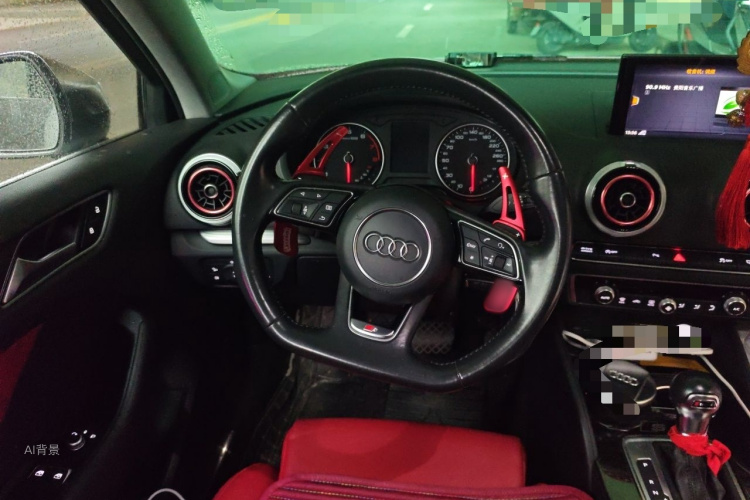Audi A3 2018 car image #12