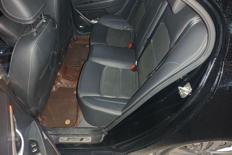 GEELY Emgrand 2018 car image #19
