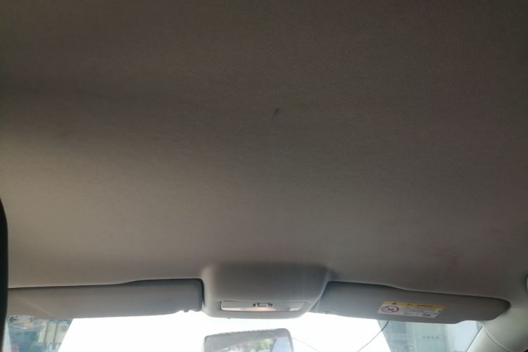 Volkswagen Polo 2018 car image #18