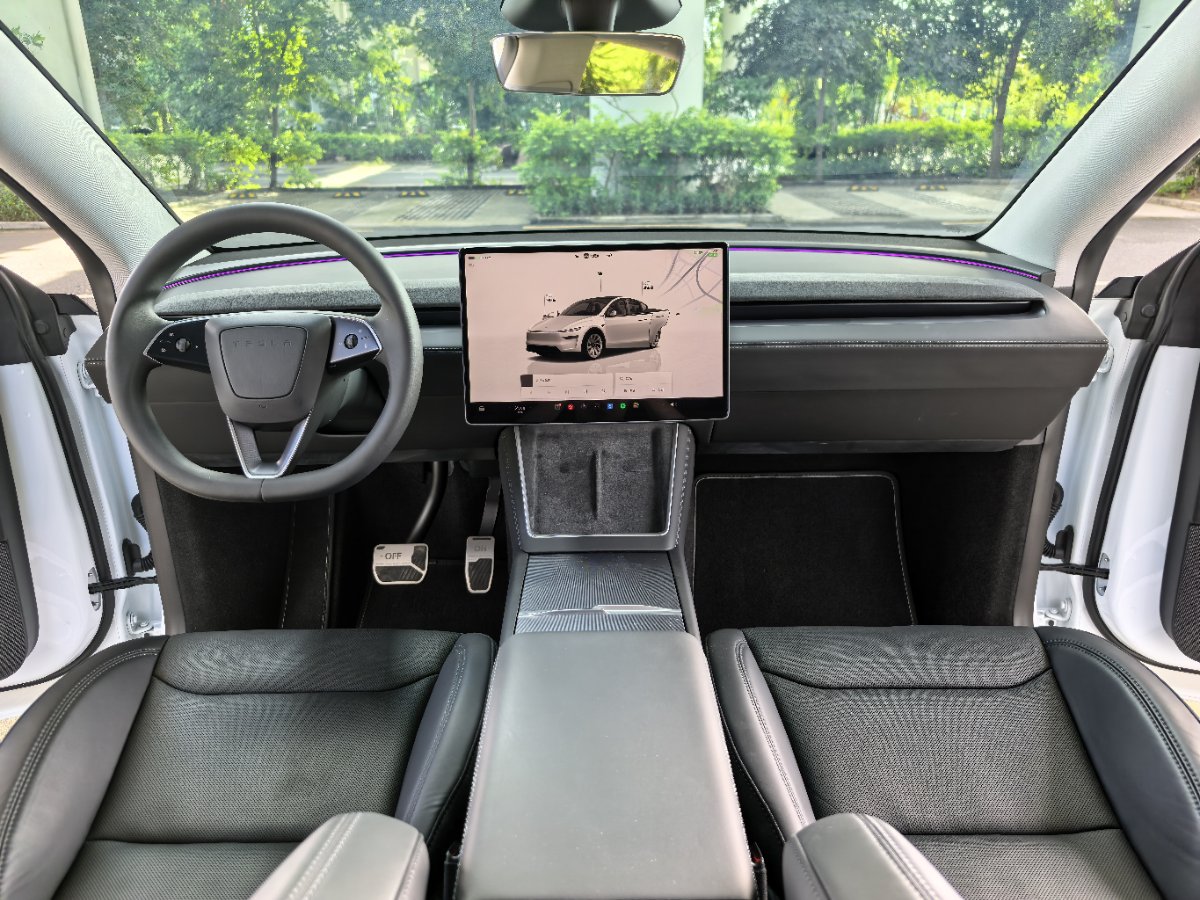 Tesla Model Y 2025 car image #6