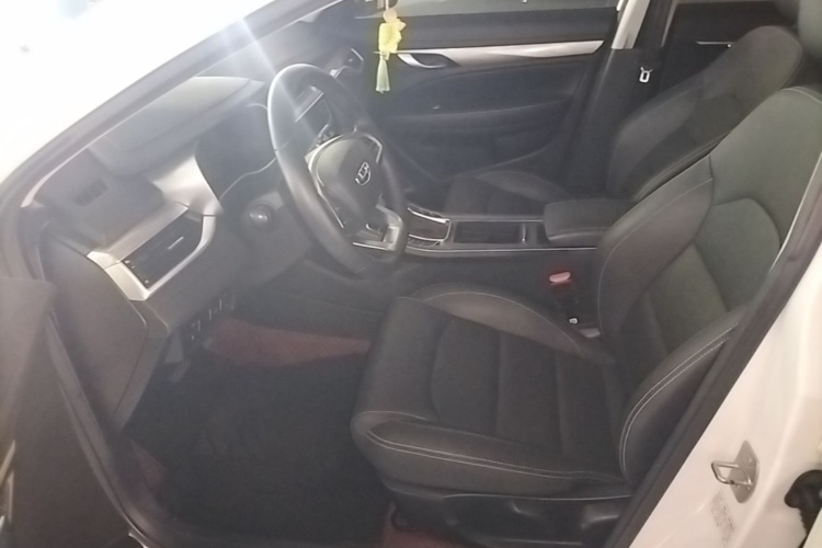 GEELY Emgrand 2020 #15 GEELY Emgrand 2020 car image #15
