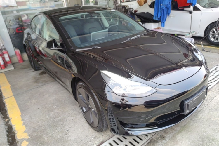 Tesla Model 3 2023 car image #6