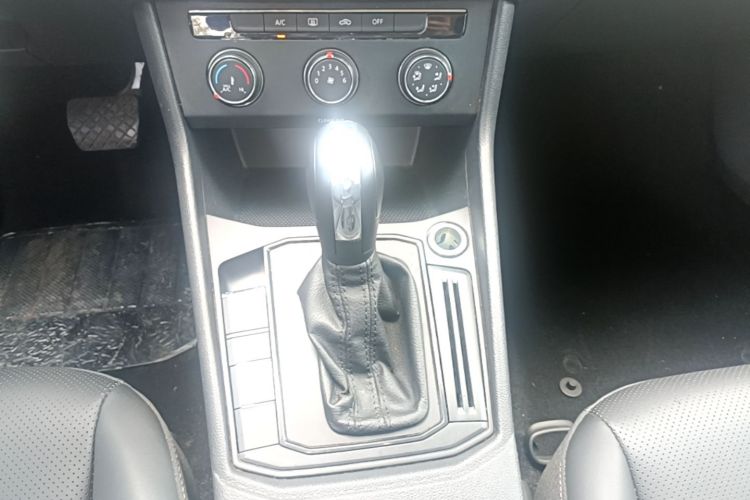 Volkswagen Lavida 2020 car image #14