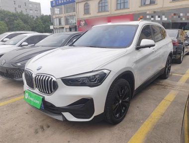BMW X1 2021 BMW X1 2021 car image
