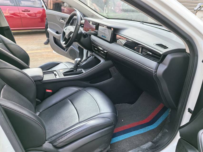 Roewe i5 2023 #8 Roewe i5 2023 imagen de coche #8
