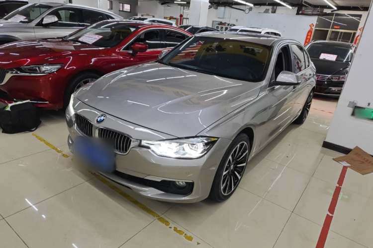 BMW 3 Series 2018 car image #2
