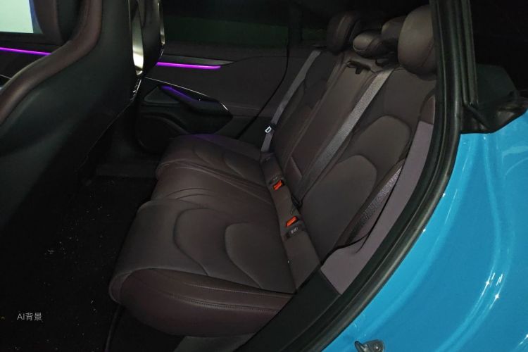 MI SU7 2024 car image #19