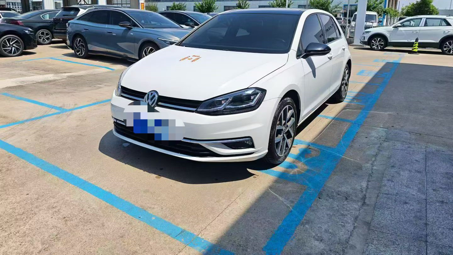 2018 2018 car image