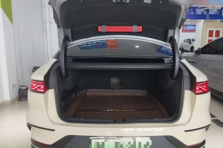 BYD Han 2022 car image #21