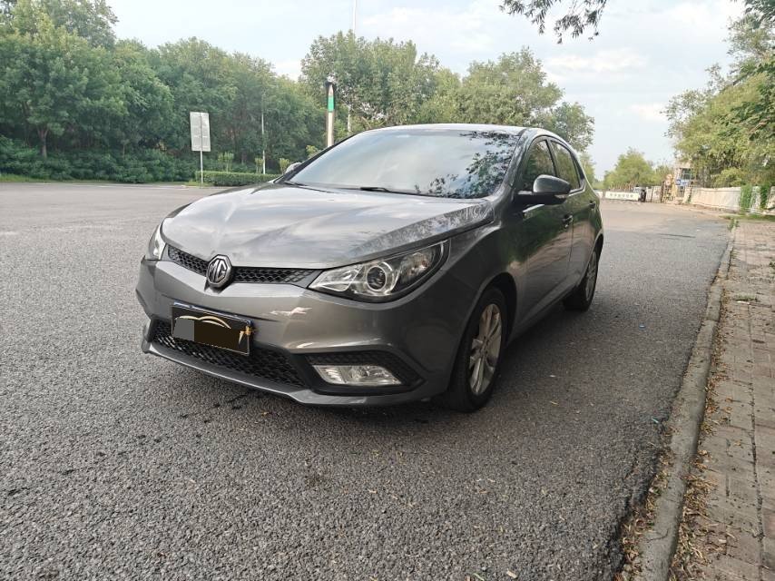 MG 5 2013 MG 5 2013 car image