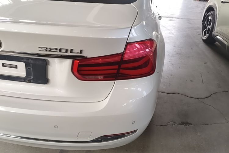 BMW 3 Series 2016 imagen de coche #8