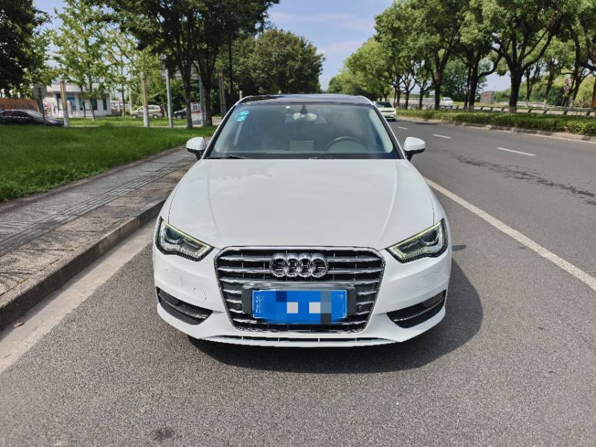 Audi A3 2015 car image #2