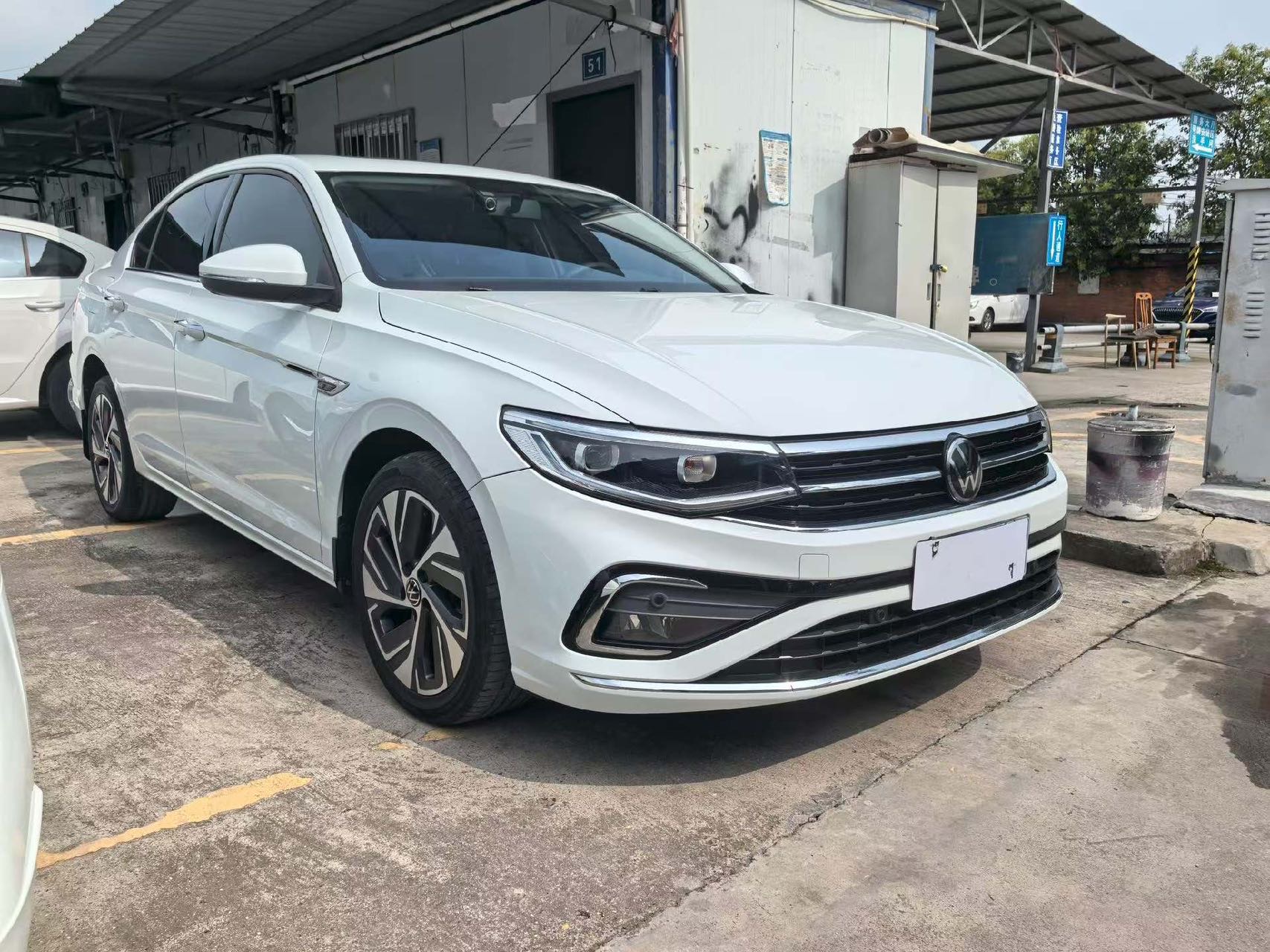 Volkswagen Bora 2023 car image #3