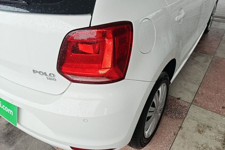 Volkswagen Polo 2018 car image #8