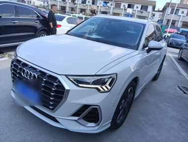 Audi Q3 2023 car image 