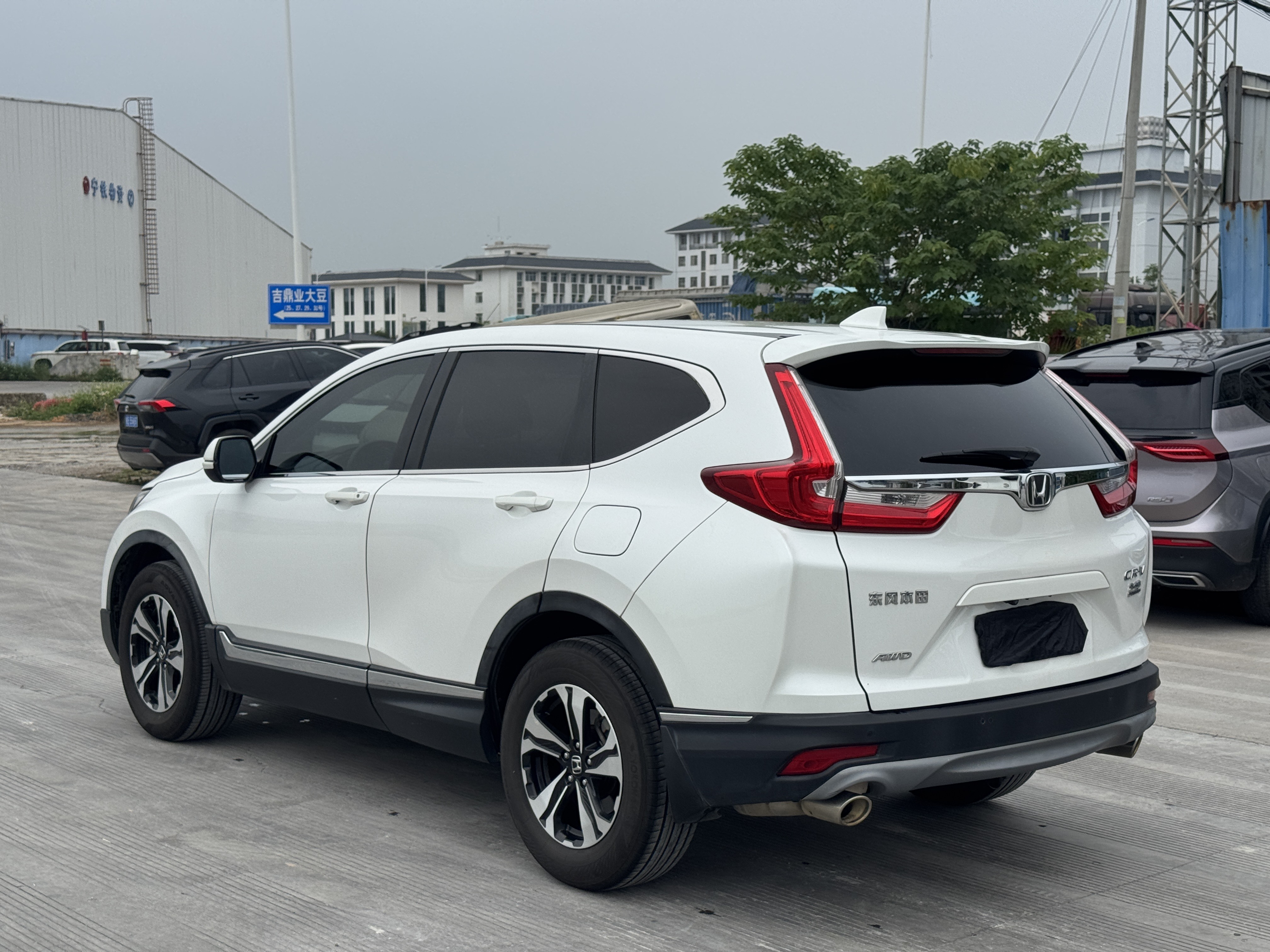 Honda CR-V 2019 изображение автомобиля #8